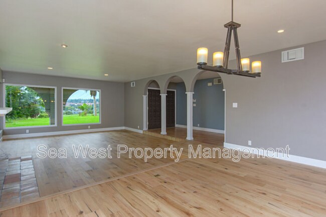 Building Photo - 7128 Almaden Ln