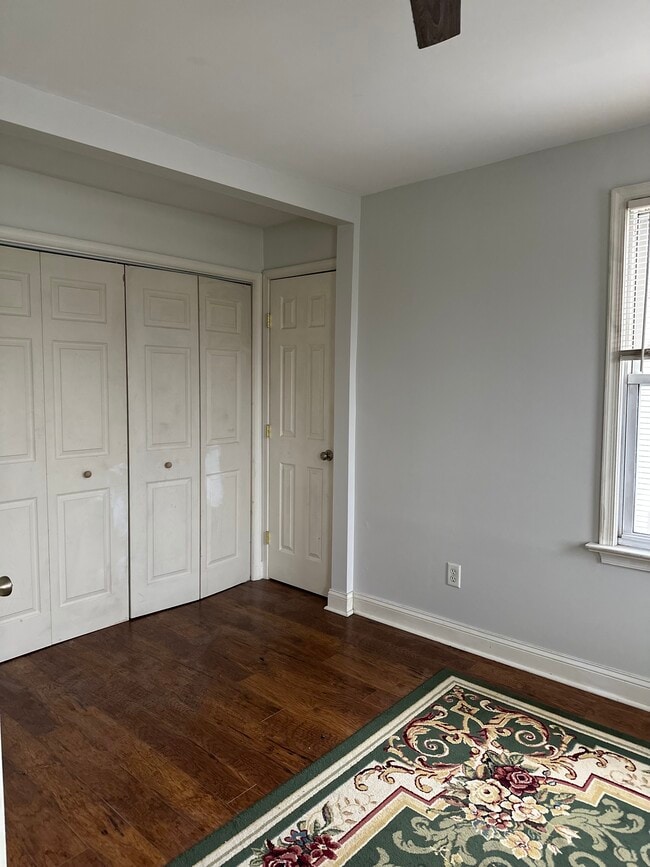 Building Photo - 55 S Broadway