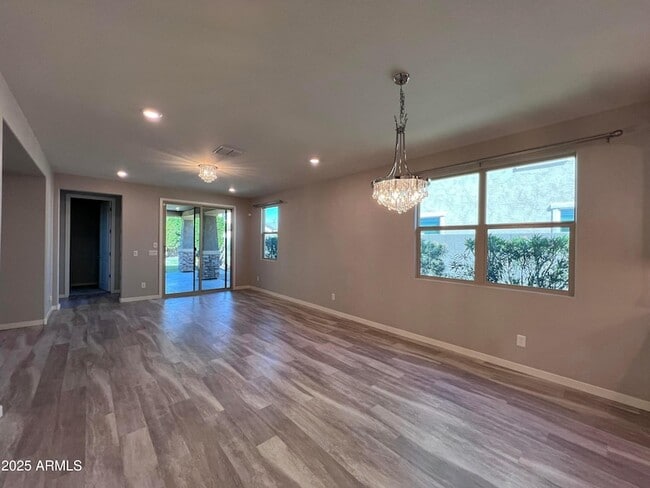 Building Photo - 9722 E Tungsten Dr