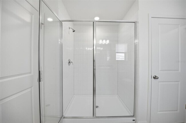 Building Photo - 37411 Roanoke River Wy