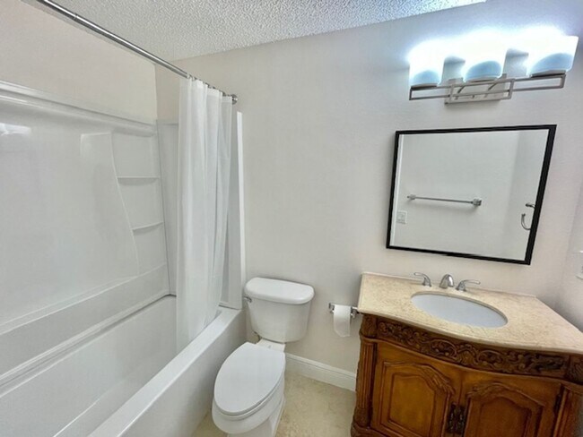 Building Photo - Lake Mary - 2 Bedroom, 2 Bathroom - $1,695.00