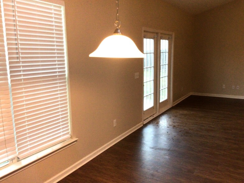 Building Photo - 26 Bay Willow Ct