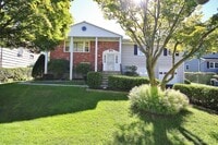 Building Photo - 570 Manville Rd