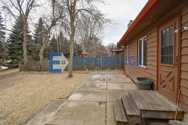 Building Photo - 3305 E 33rd St
