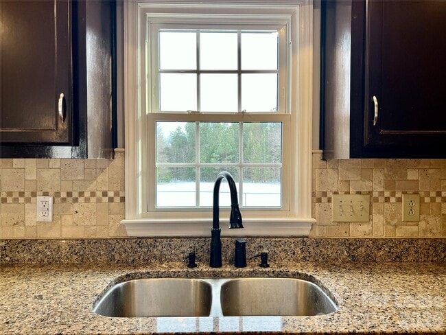 Building Photo - 8010 Silver Maple Ln