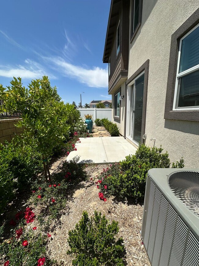 Building Photo - 3 Bedroom Lennar Model for Rent