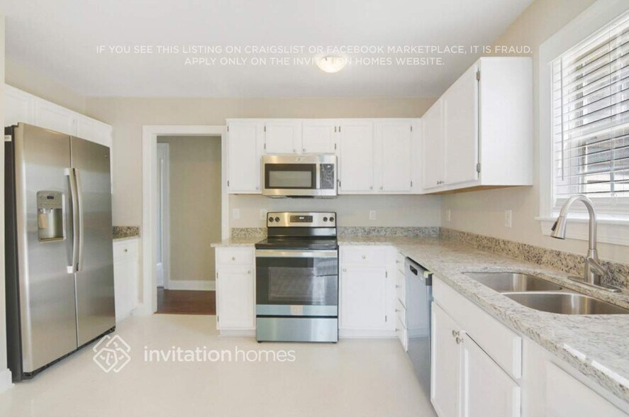 Building Photo - 601 Flicker Ct
