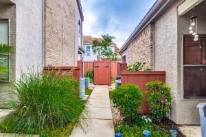 Building Photo - 4242 N Capistrano Dr