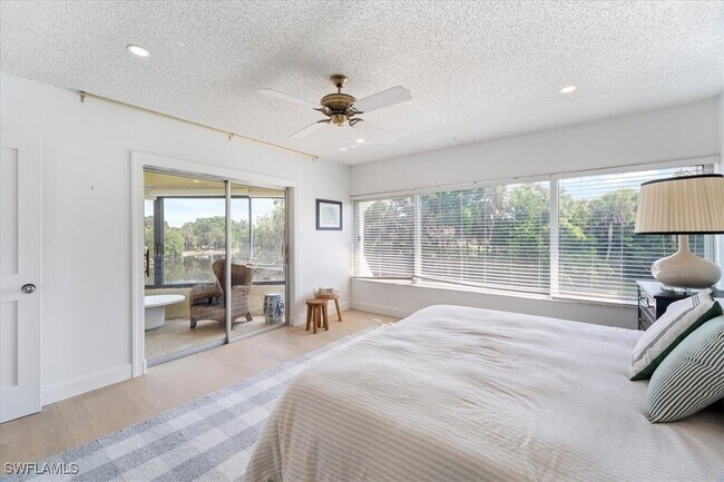 Building Photo - 955 Palm View Dr