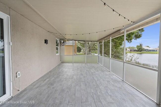 Building Photo - 1240 Ambra Dr