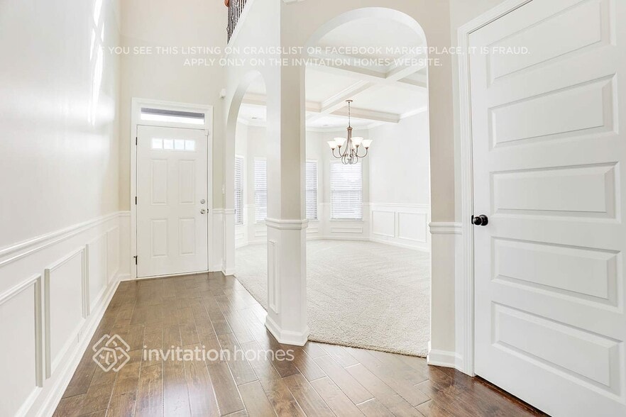 Building Photo - 3857 Valley Bluff Ln