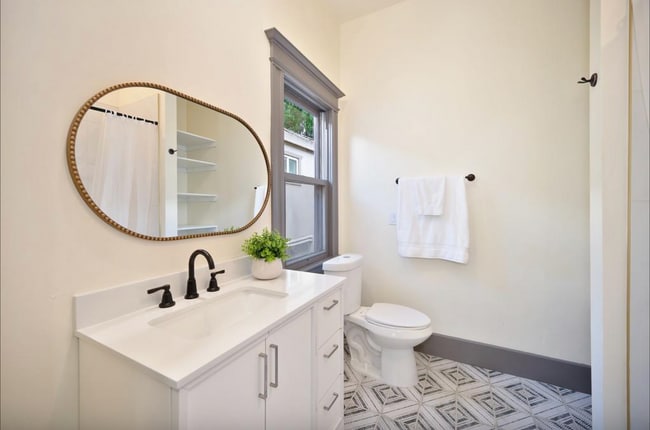 Building Photo - Charming Craftsman Bungalow with Full Base...