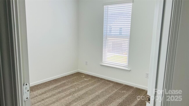 Building Photo - 2125 Riverstone Blvd