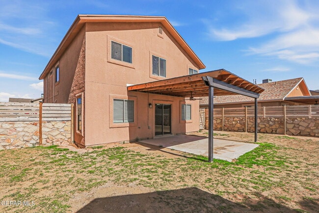 Building Photo - 11961 Mesquite Miel Dr