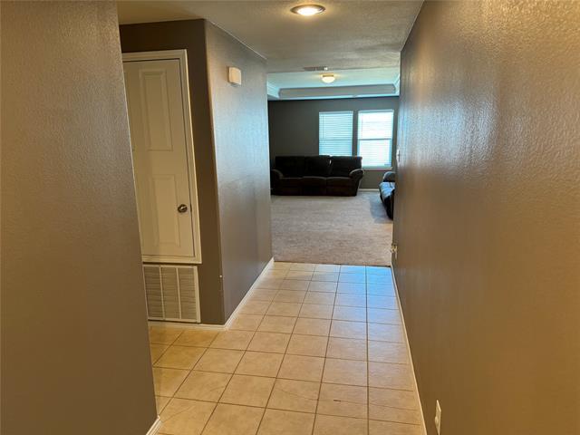 Building Photo - 805 Underhill Dr
