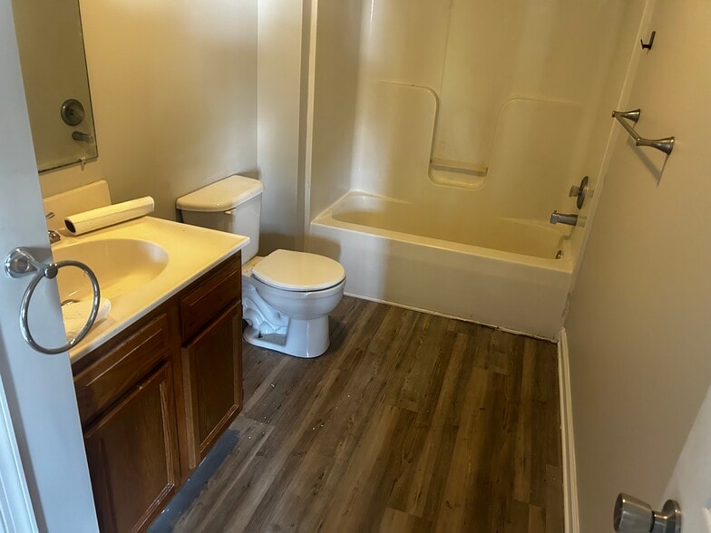Building Photo - 77 Burdette Dr