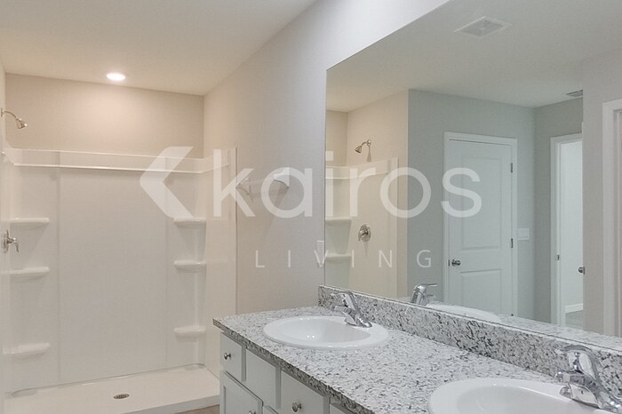 Building Photo - 4459 SW 85 Ln