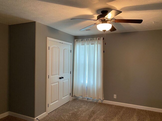 Building Photo - Don't Miss Out on this One! Beautiful Open...
