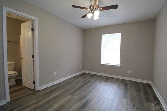 Building Photo - 6853 Roundup Ln