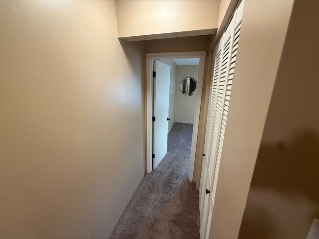 Building Photo - 2705 Sood Rd