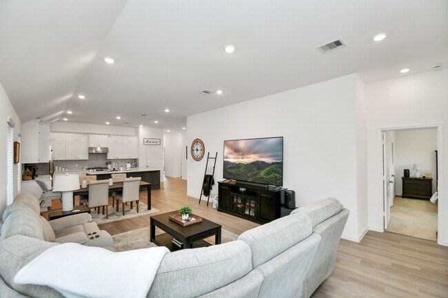 Building Photo - 29418 Amber Pne Ct
