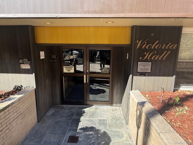 Building Photo - 30-44-44 29th St