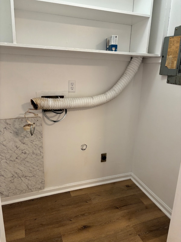 Building Photo - 3704 Pine Knoll Dr