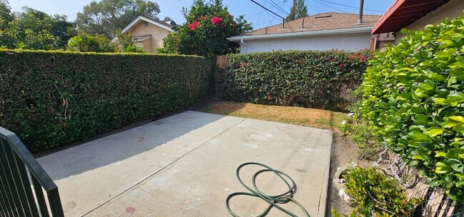 Private Yard - 3444 Casitas Ave