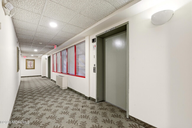 Building Photo - 300 Ocean Ave N