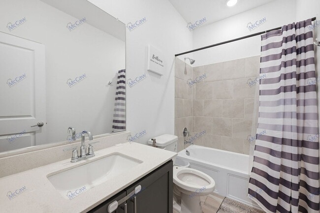 Building Photo - 2121 Esher Dr