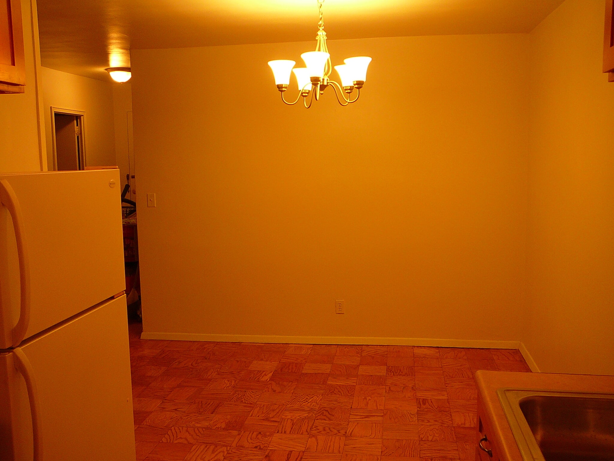 Building Photo - 30 Glenbrook Rd
