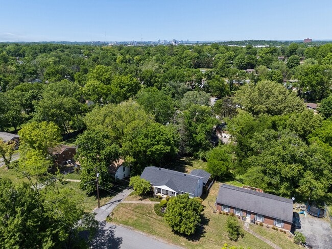 Building Photo - 340 Binkley Dr