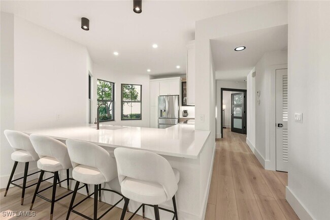 Building Photo - 2396 Ravenna Blvd