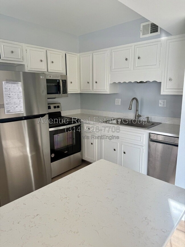 Building Photo - 1674 Blue Ridge Dr