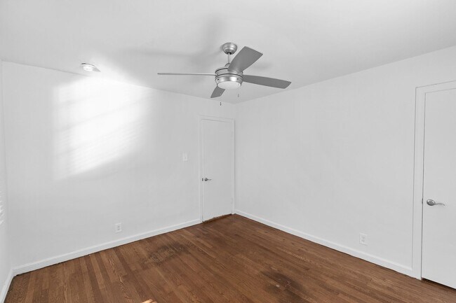 Building Photo - Gean Rise - 1 Bedroom / 1 Bathroom with Balcony/Porch
