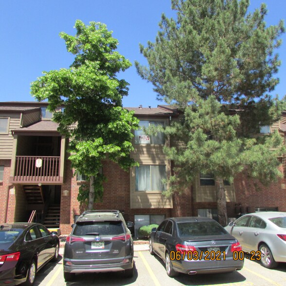 Building Photo - 220 Wright St