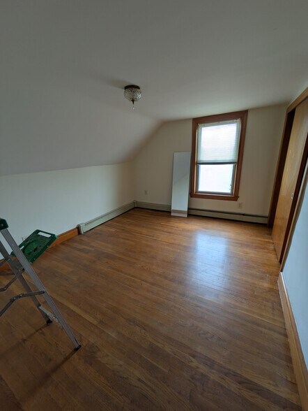 Building Photo - 261 Lexington St