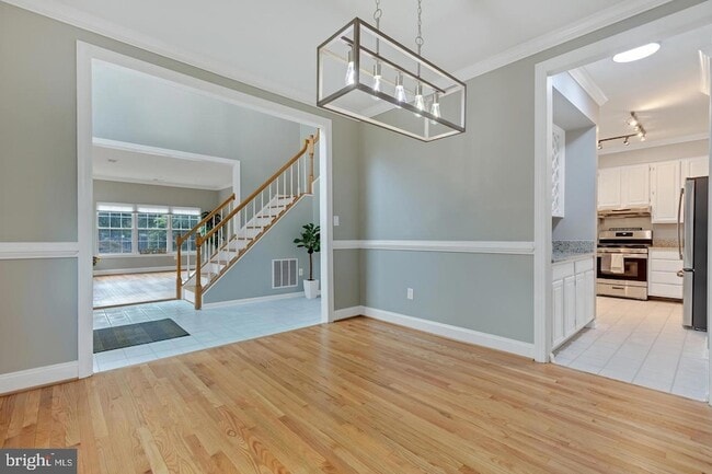 Building Photo - 16131 Parklawn Pl