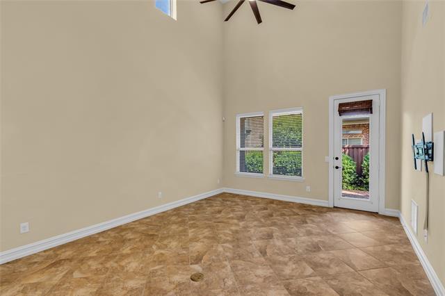 Building Photo - 4709 Bayview Dr