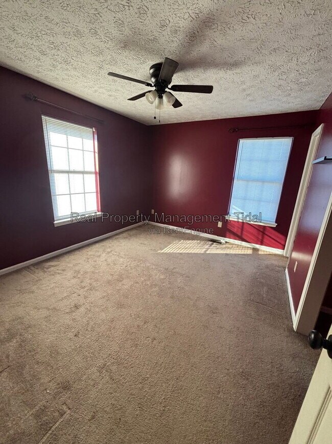 Building Photo - 361 Circuit Ln