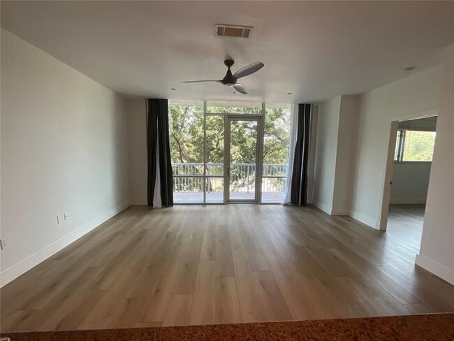 Building Photo - 1600 Barton Springs Rd
