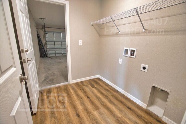 Building Photo - 2803 11th St SW