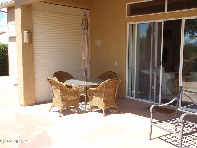 Building Photo - 65535 E Desert Side Dr