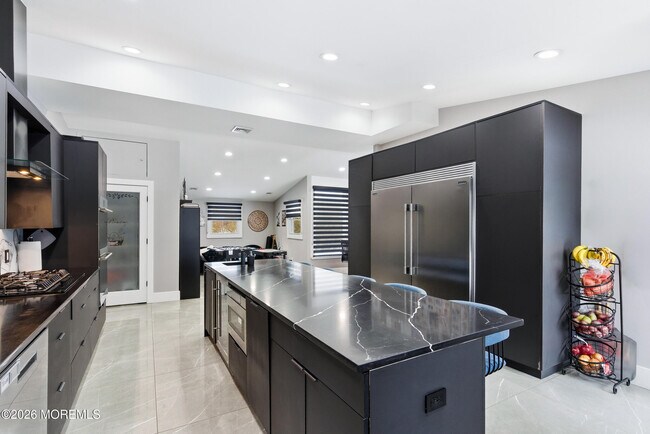 Building Photo - 612 Deal Rd