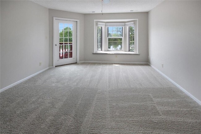 Building Photo - 423 Shirley Ridge Dr