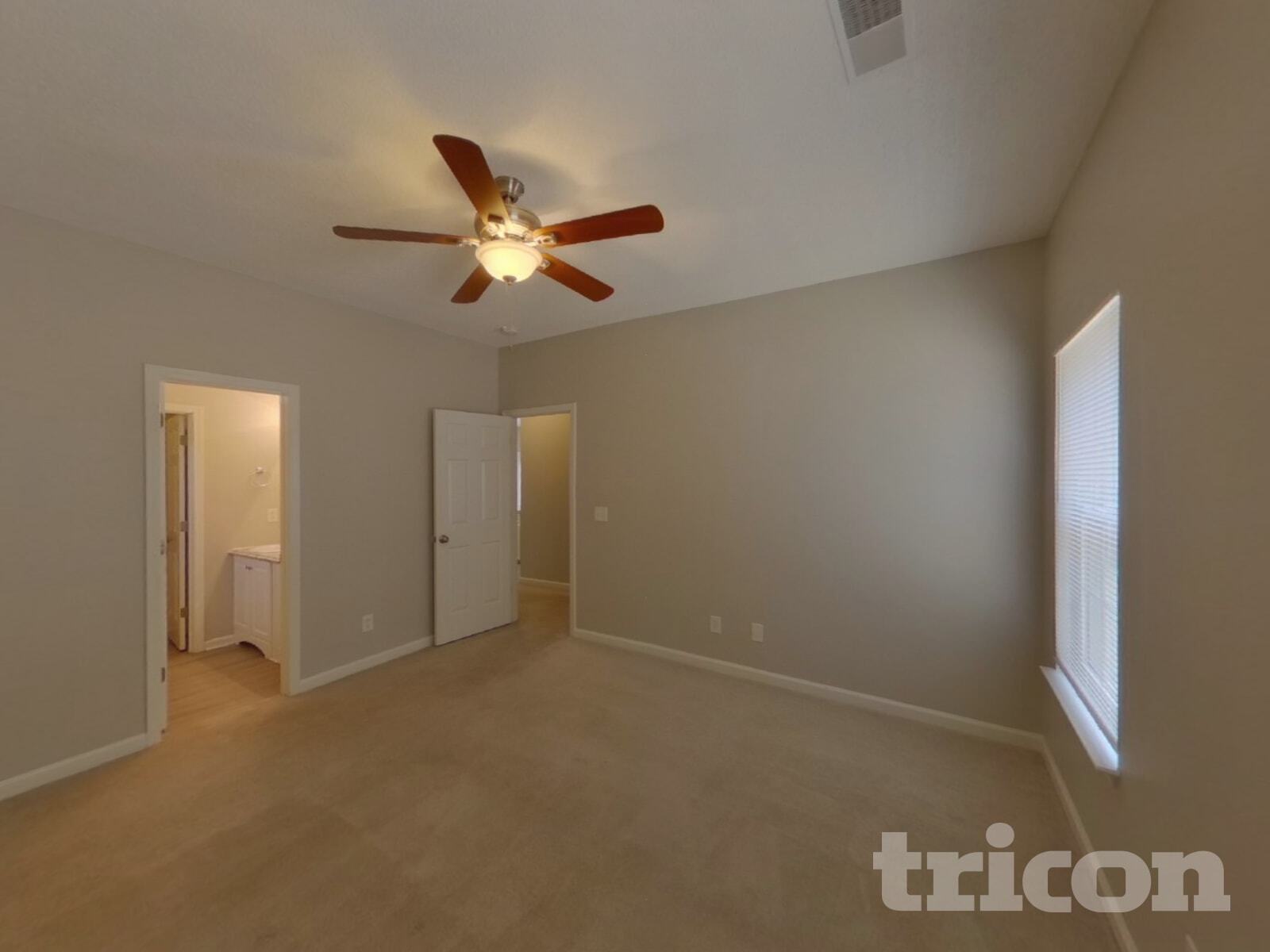 Building Photo - 207 Lockleven Dr