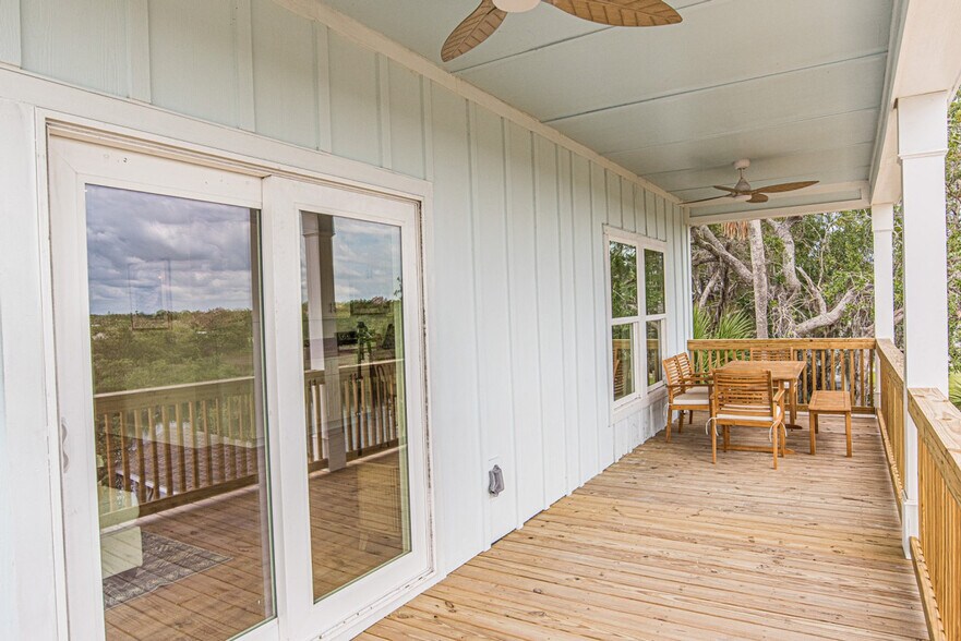 Building Photo - 14413 W Ozello Trail