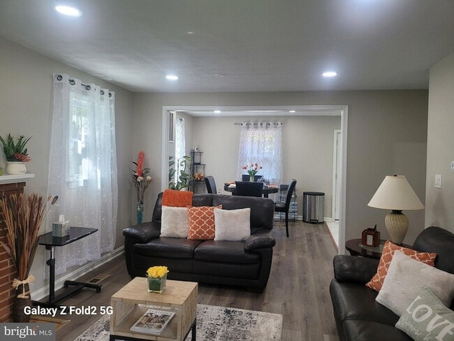 Building Photo - 16309 Holly Hill Dr