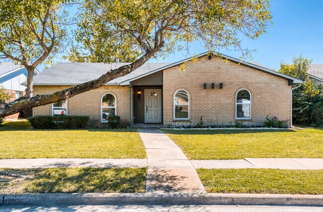 Building Photo - 5605 Twitty St
