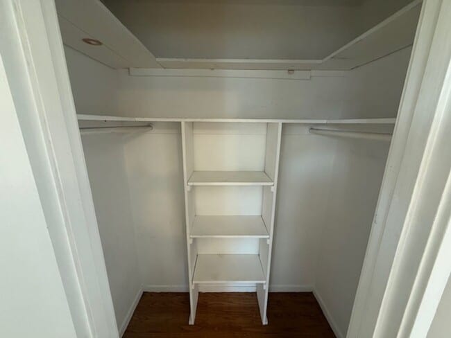 Building Photo - Beautiful Richmond Annex Home with Updated Kitchen & Bath + Bonus Room